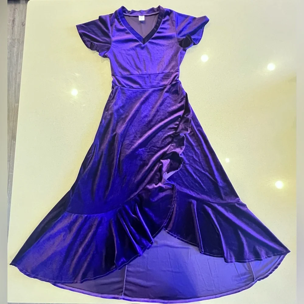 Purple Velvet Velour feel V neck Ruffle Sz Small Whimsigoth Renaissance Flirty - Picture 11 of 13